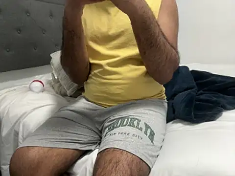 Snapshot of HothairyBoy2 chatting on March 16, 2026, 3:14 am HothairyBoy2 online show from March 16, 2026, 3:14 am