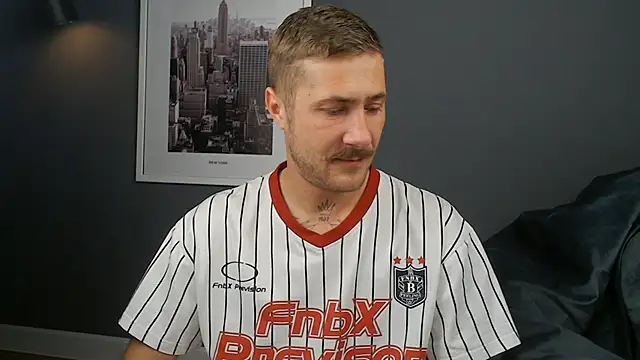 Mr At  online show from October 29, 2025, 7:07 am