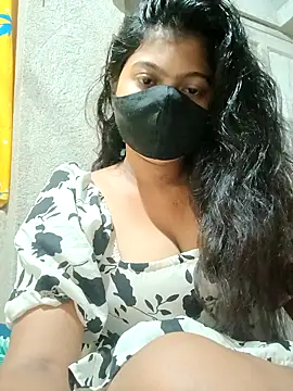 DiyaRoy49 online show from September 10, 2025, 2:38 pm