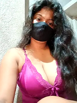 DiyaRoy49 online show from September 13, 2025, 8:31 pm