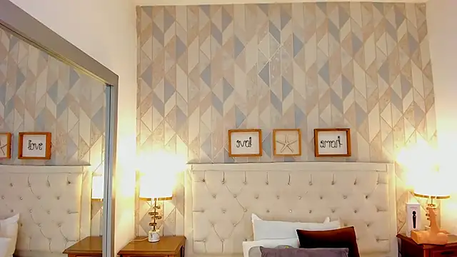 Snapshot of frehia_dimou chatting on February 16, 2026, 11:35 pm frehia dimou online show from February 16, 2026, 11:35 pm