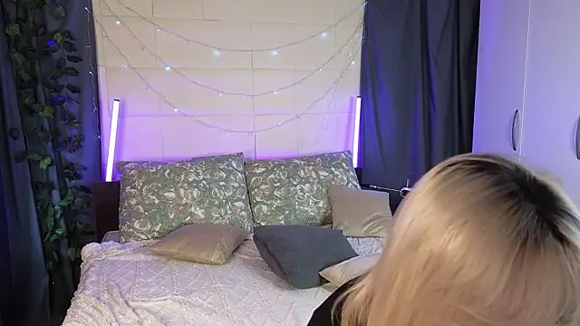 Snapshot of okerriella chatting on February 7, 2026, 7:27 am okerriella online show from February 7, 2026, 7:27 am