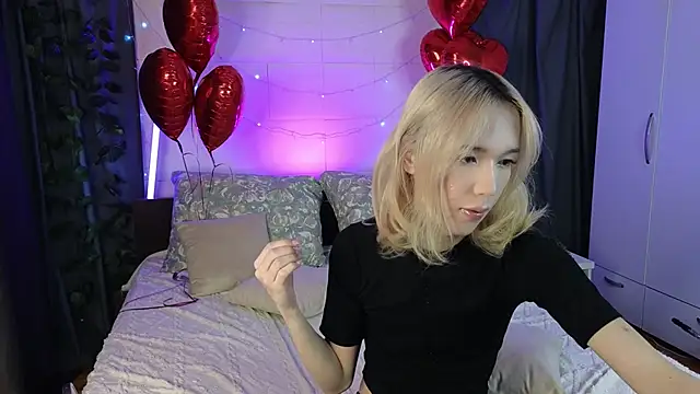 Snapshot of okerriella chatting on February 15, 2026, 7:09 am okerriella online show from February 15, 2026, 7:09 am