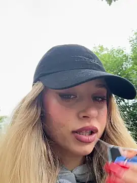 BabyAnais online show from September 25, 2025, 10:32 am