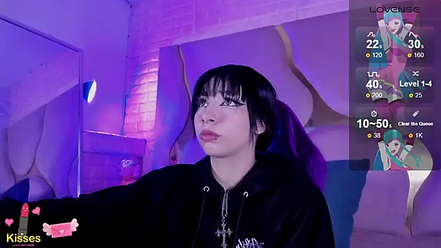 Niina Sissy online show from July 2, 2026, 5:02 am