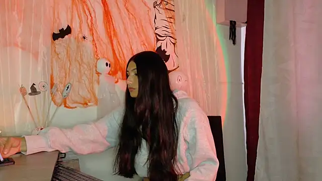 Linda andrew online show from October 11, 2025, 2:51 pm