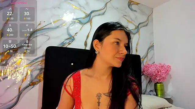 RoxanaBorns  online show from July 17, 2026, 2:36 pm