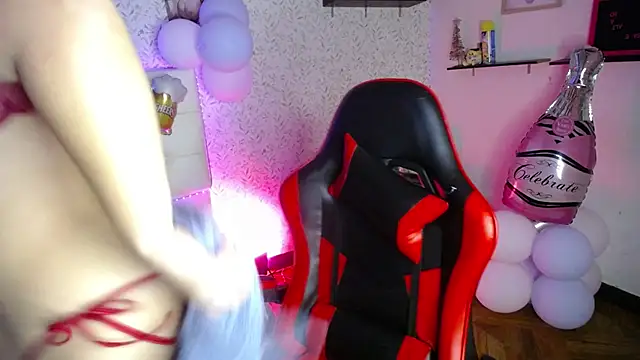 manelike  online show from September 29, 2025, 8:03 pm