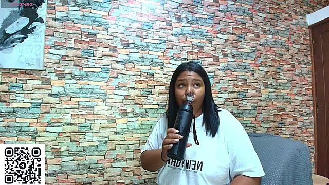 naomi campbel  online show from June 14, 2026, 8:43 pm