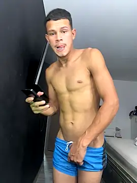 CHARLY-- online show from October 8, 2025, 10:32 pm