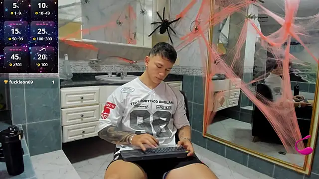 Thomas moon online show from October 8, 2025, 12:07 pm