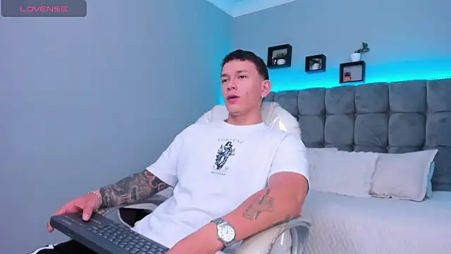 Thomas moon online show from February 8, 2026, 12:36 pm