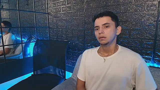 HellAndDante  online show from November 28, 2025, 1:17 am