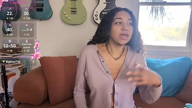 onlystrings online show from February 3, 2026, 9:09 pm