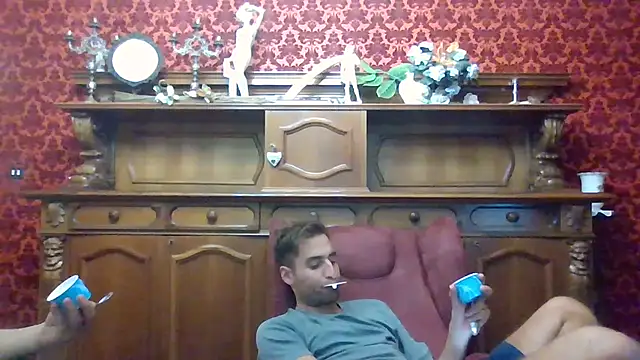 Torissimo92 online show from September 16, 2025, 8:21 pm