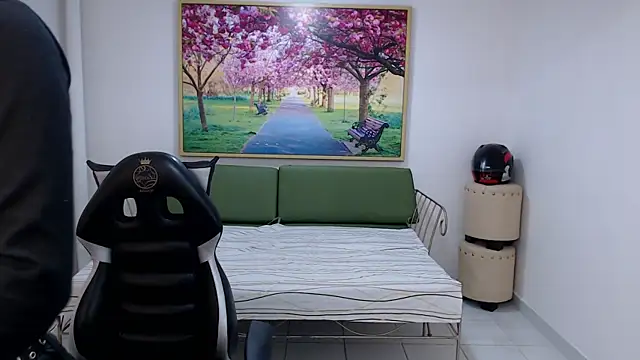 Adhara Kitten online show from September 13, 2025, 1:00 pm