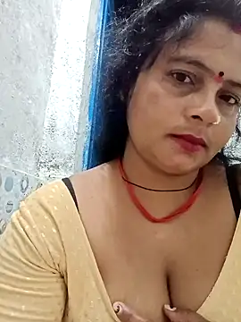 Hot komal1 online show from November 1, 2025, 10:25 pm