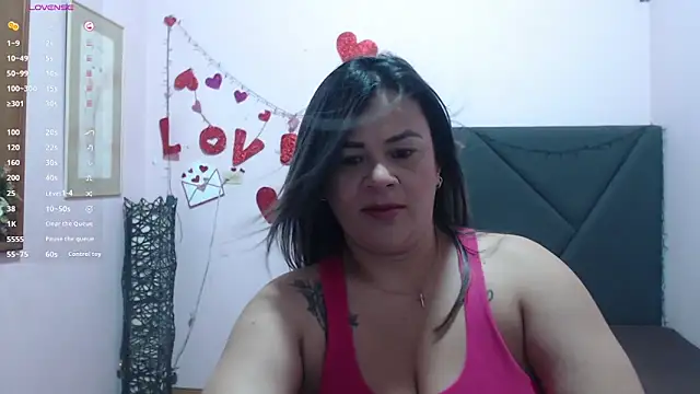 pamela echeverria online show from April 27, 2026, 11:08 am