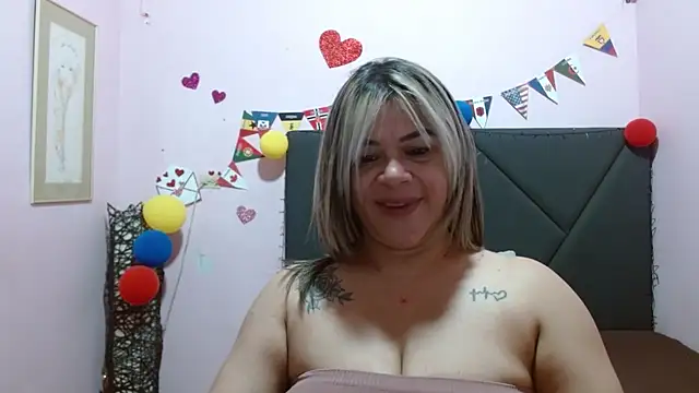 Snapshot of pamela_echeverria chatting on July 10, 2026, 11:10 am pamela echeverria online show from July 10, 2026, 11:10 am