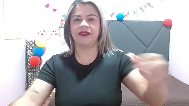 Snapshot of pamela_echeverria chatting on July 11, 2026, 11:32 am pamela echeverria online show from July 11, 2026, 11:32 am