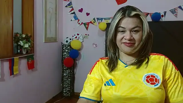 Snapshot of pamela_echeverria chatting on June 27, 2026, 12:22 pm pamela echeverria online show from June 27, 2026, 12:22 pm
