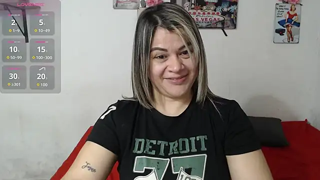 Snapshot of pamela_echeverria chatting on July 27, 2026, 3:30 pm pamela echeverria online show from July 27, 2026, 3:30 pm