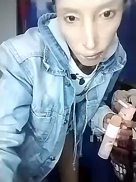 catrina love online show from October 9, 2025, 10:21 pm