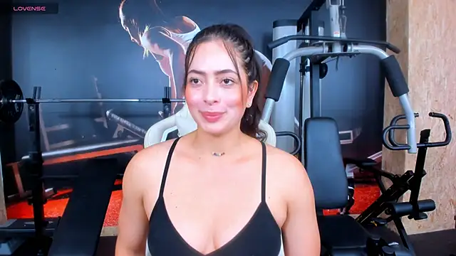 AlaskaAmato online show from November 20, 2025, 7:36 pm