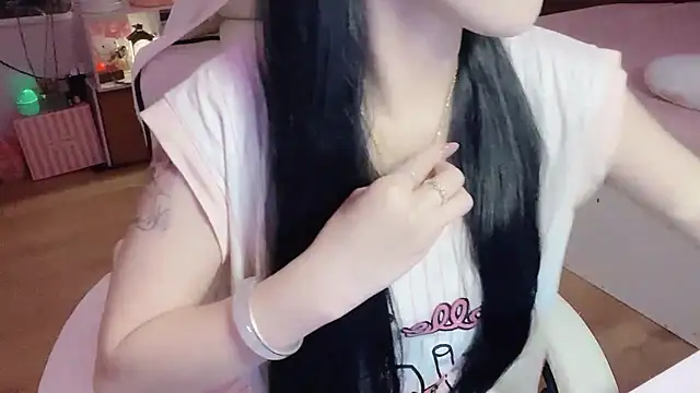 keelinnn19 online show from March 17, 2026, 9:18 pm