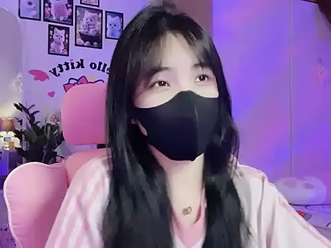 keelinnn19 online show from September 15, 2025, 6:08 pm