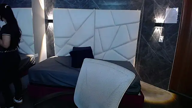 sophiaa 7 online show from February 23, 2026, 12:28 pm