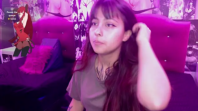 sophiaa 7 online show from September 21, 2025, 12:32 pm