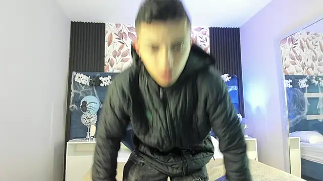 NickandAbby  online show from October 29, 2025, 11:42 am