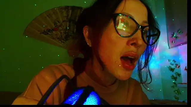 KiotoShine online show from September 26, 2025, 10:38 pm