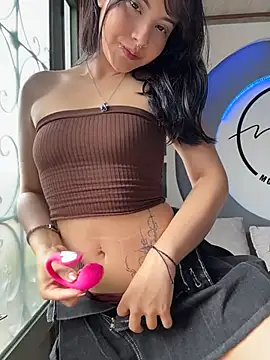 TatiLee online show from July 13, 2026, 3:00 pm