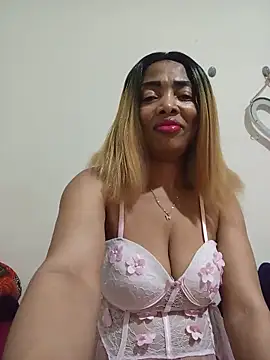 SEXYMOANSXX online show from June 14, 2026, 6:09 pm