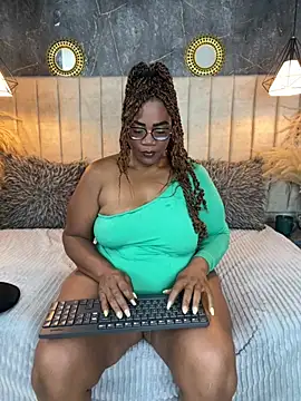 Snapshot of aranzzalatin chatting on July 18, 2026, 12:14 pm aranzzalatin online show from July 18, 2026, 12:14 pm