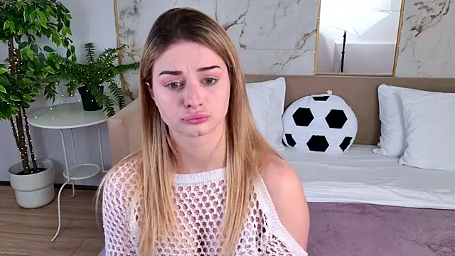 SweetyLicky online show from July 24, 2026, 4:14 pm