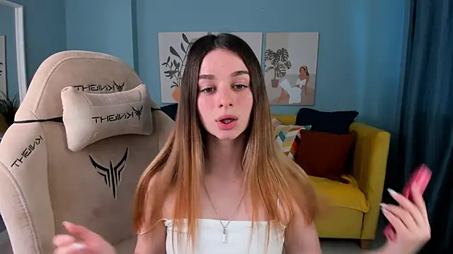 SweetyLicky online show from September 12, 2025, 2:39 pm