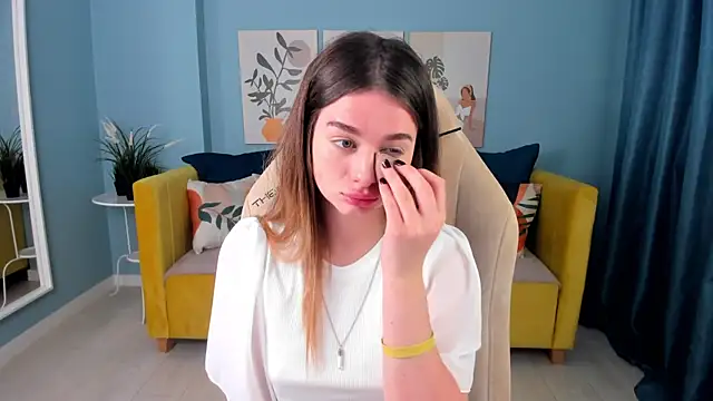 SweetyLicky online show from September 24, 2025, 4:46 pm