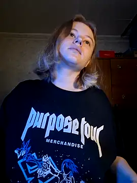 SlipperSherry online show from October 10, 2025, 3:57 pm