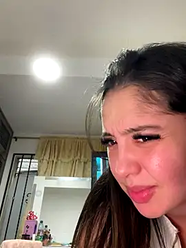 MiaFarkash online show from October 11, 2025, 8:32 pm