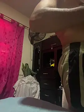 Snapshot of Alabestia12 chatting on February 10, 2026, 6:18 pm Alabestia12 online show from February 10, 2026, 6:18 pm