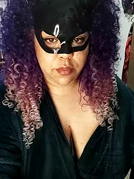 Amorapurple online show from September 14, 2025, 7:03 pm