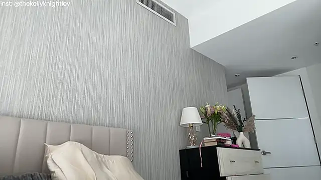 Ohbabykelly online show from July 3, 2026, 9:10 pm