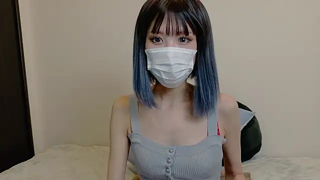 sarina at online show from May 5, 2026, 9:34 am