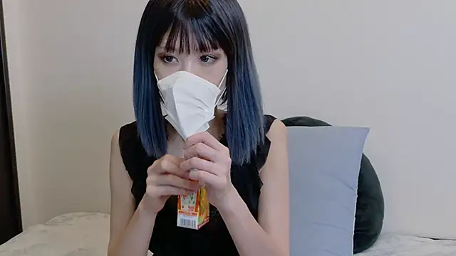 sarina at online show from July 20, 2026, 9:27 am