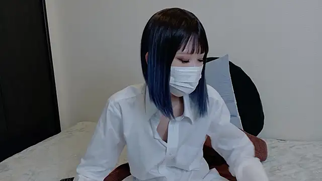 sarina at online show from May 23, 2026, 7:29 am