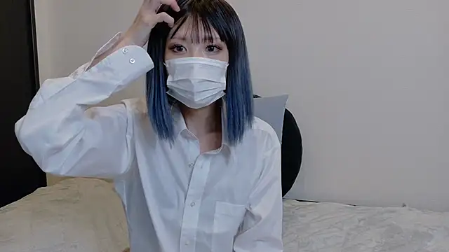sarina at online show from July 31, 2026, 9:19 am