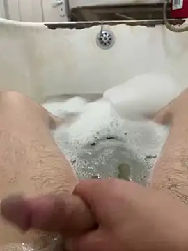 Snapshot of puderes2 chatting on March 5, 2026, 2:46 pm puderes2 online show from March 5, 2026, 2:46 pm